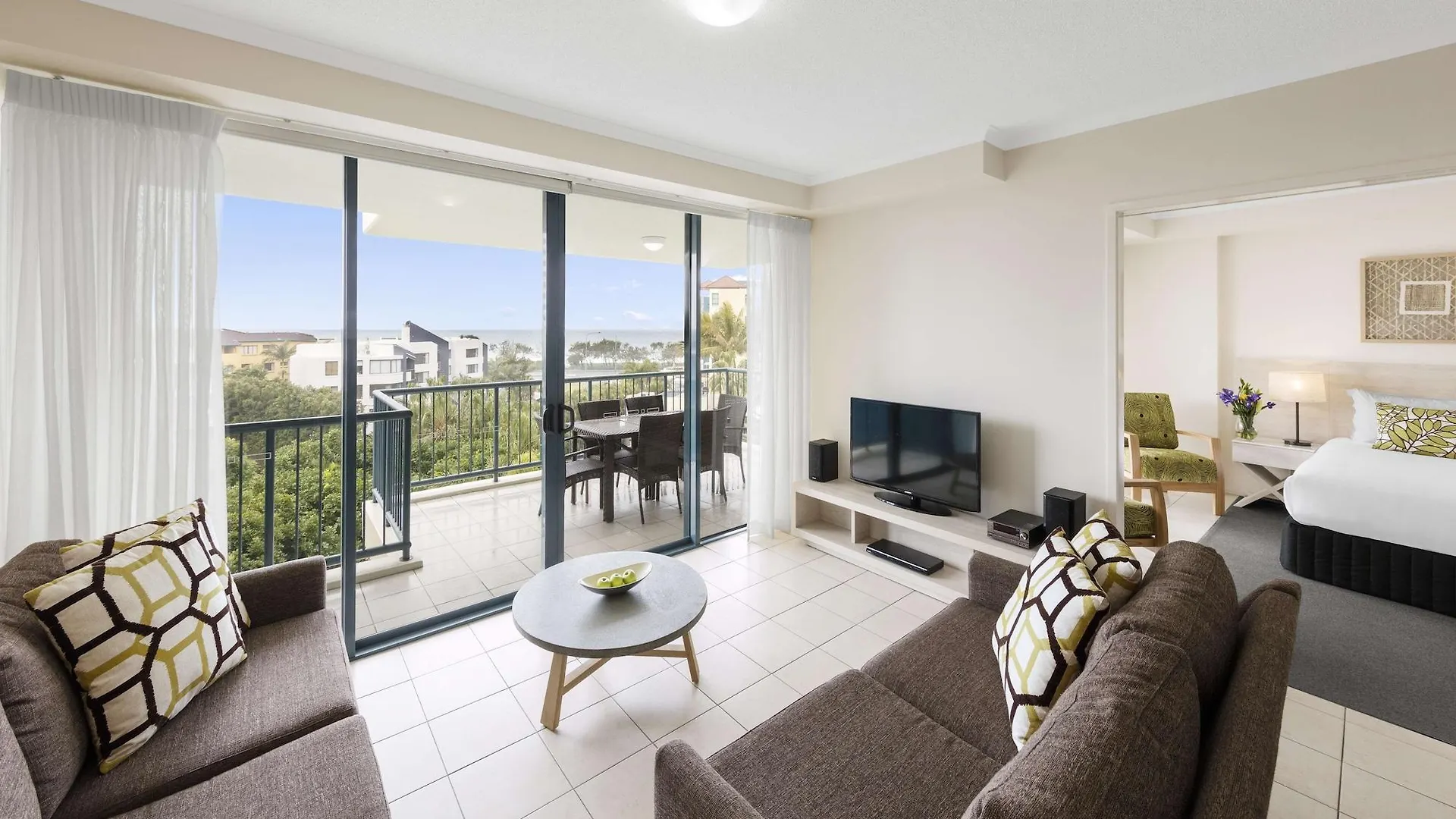 Aparthotel Oaks Sunshine Coast Seaforth Resort Alexandra Headland