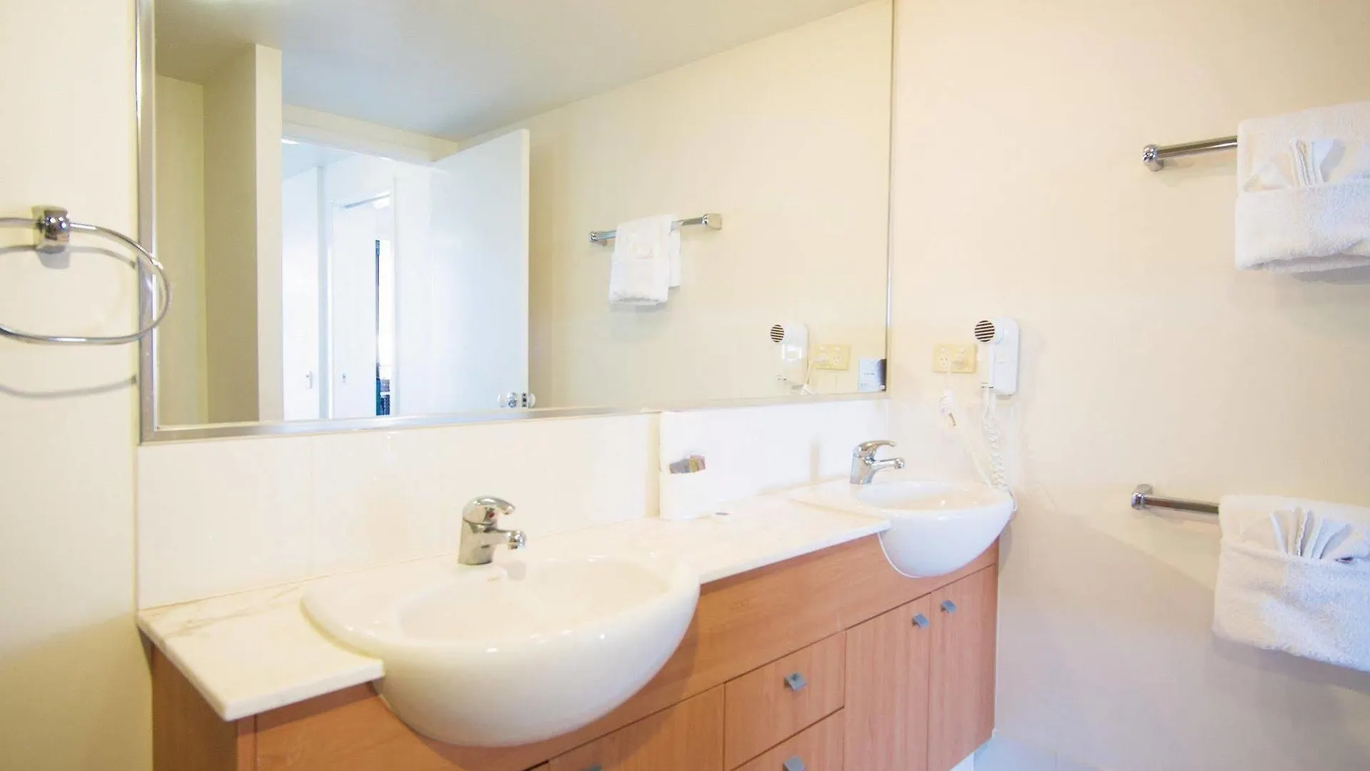 Oaks Sunshine Coast Seaforth Resort Alexandra Headland 4*,